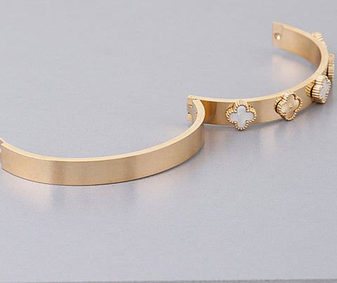 HARLEN RICH TONE CLOVE BANGLE