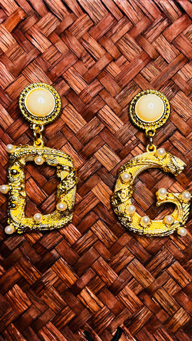 PEARL VINTAGE ALPHABET EARRINGS