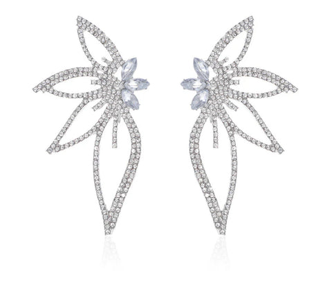 DORIE FLORAL RHINESTONE  EARRINGS (Silver)